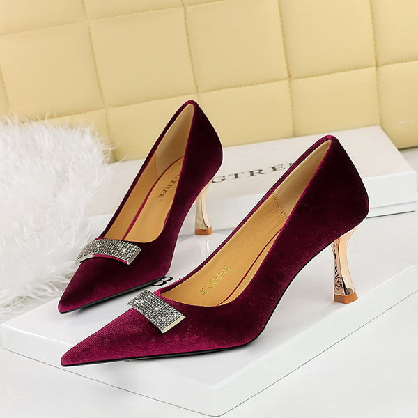 Rhinestone decorative shoes with suede surface and shallow cut high heels