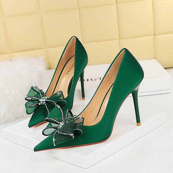 Light luxury lace bow heels