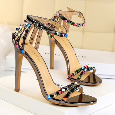 Colorful rivet decoration, high heel rivet shoes, rivet sandals, thin high heels, exposed toe heel height 10cm